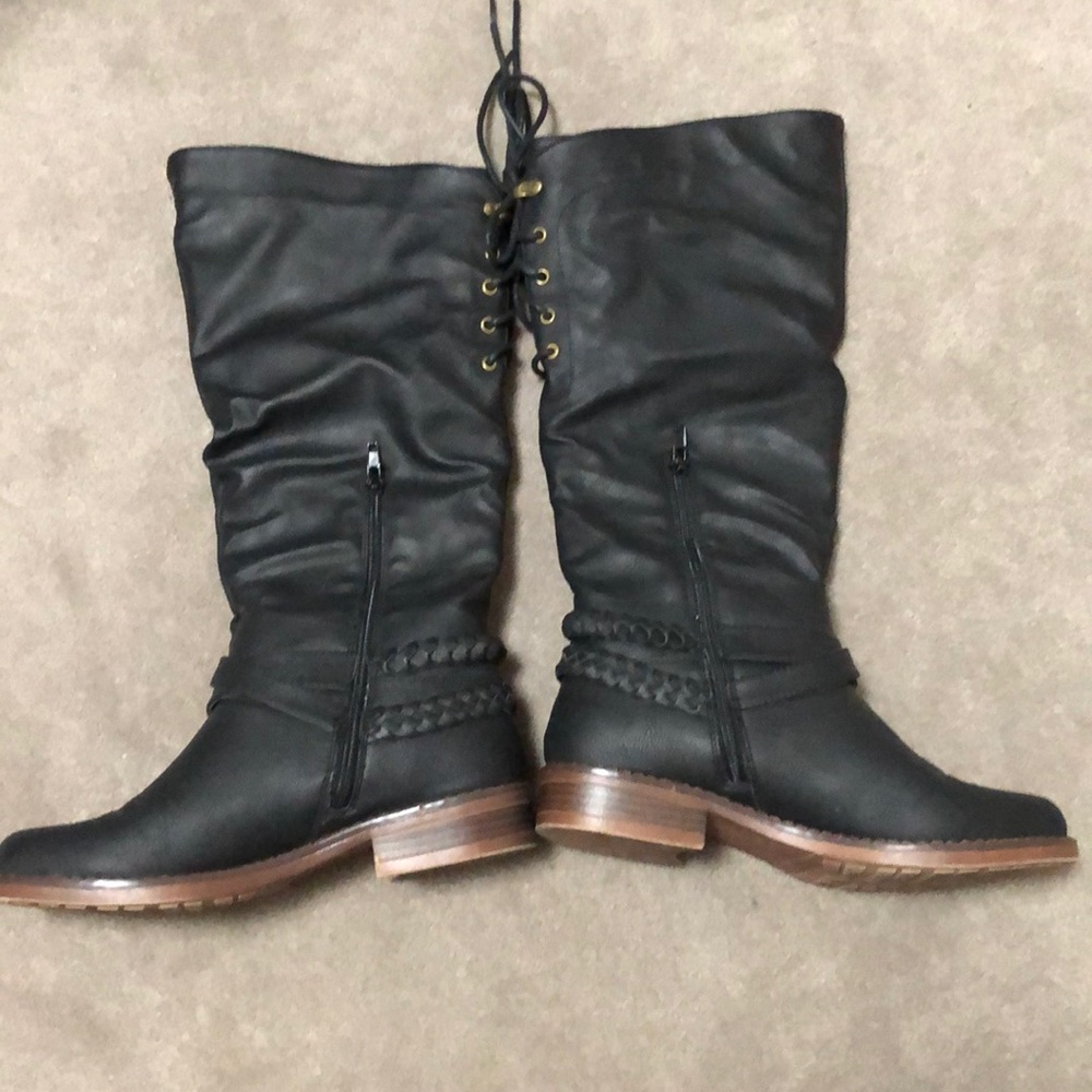 XOXO brand boots. - Picture 2 of 7